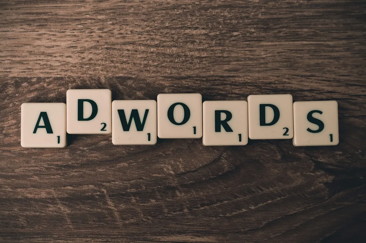 アドワード、SEO、SEM、グーグル、マーケティング、広告、ウェブ、ビジネス、インターネット、ウェブサイト、サービス、コンテンツ、広告、メディア、オンライン、テキスト、www、ウェブページ、キーワード、ブラウンブウ